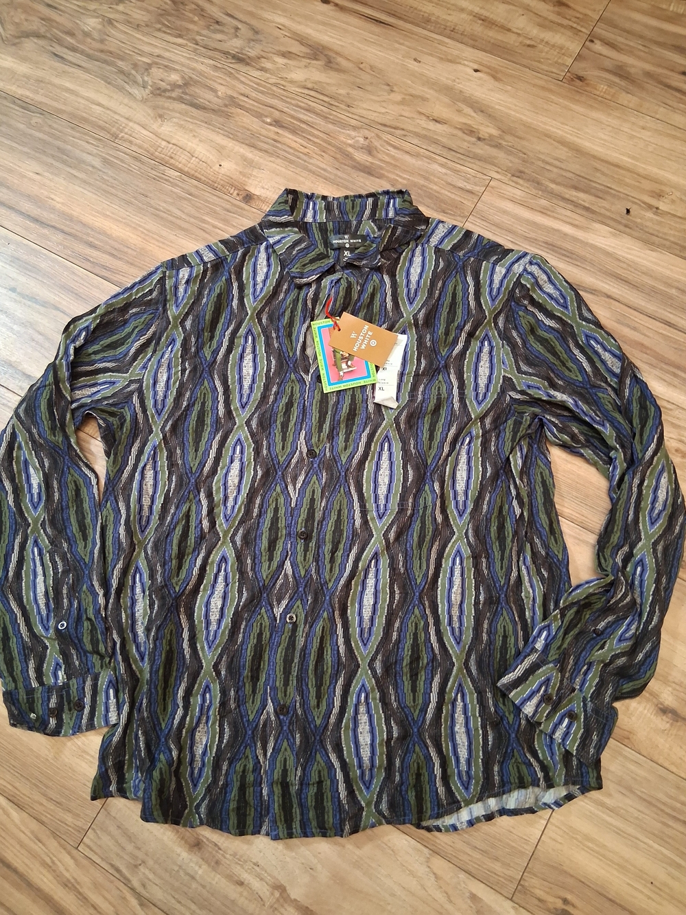 Casual Men's Button-Down Shirt in Green & Blue